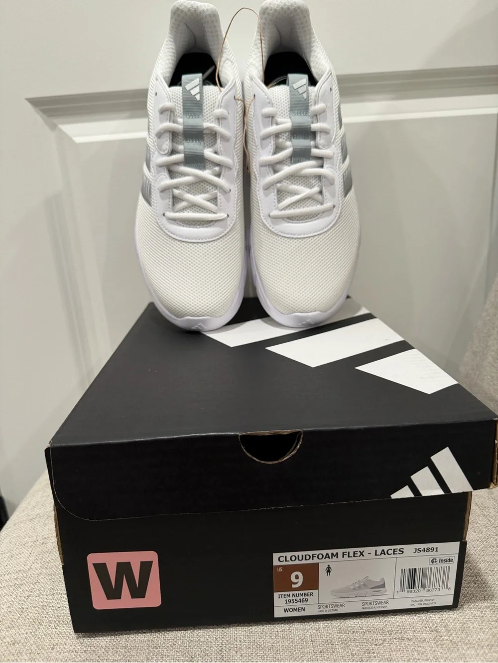 adidas Women’s Cloudfoam Flex Lightweight White and Light Gray Sneakers